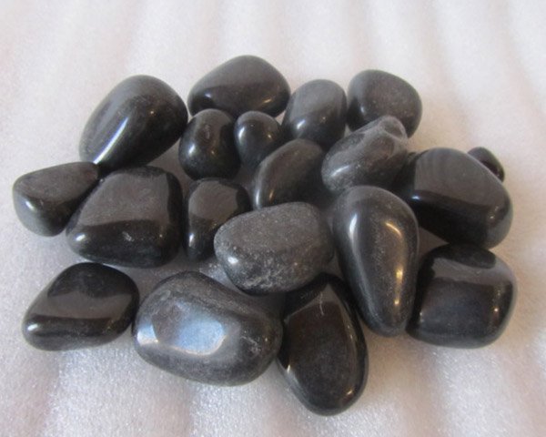 Black stones for store graves